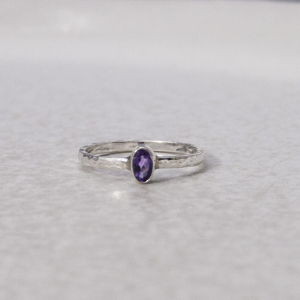 SILVER RING WITH OVAL PURPLE AMETHYST, SIZE 16.5