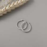 ZILVEREN 'BEAD' OORBELLEN 
