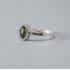 ZILVEREN RING MET GROENE MOSAGAAT 